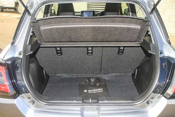 2025 Suzuki Swift Hybrid UZ