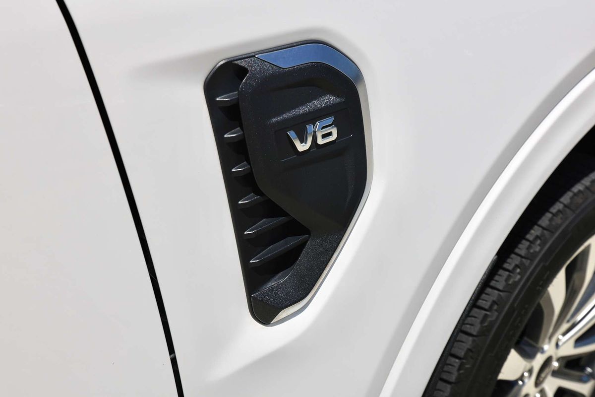 2024 Ford Everest Platinum 3.0L