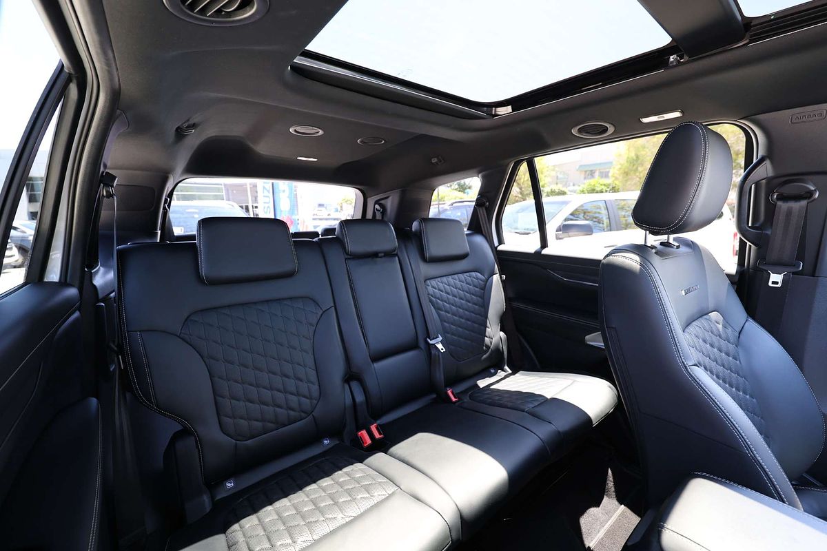 2024 Ford Everest Platinum 3.0L