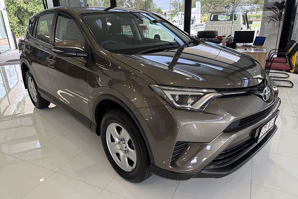 2016 Toyota RAV4 GX ZSA42R