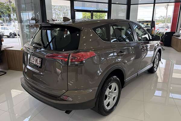 2016 Toyota RAV4 GX ZSA42R