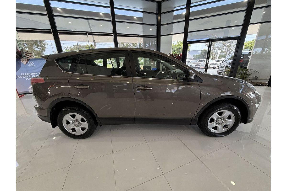 2016 Toyota RAV4 GX ZSA42R