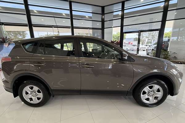 2016 Toyota RAV4 GX ZSA42R