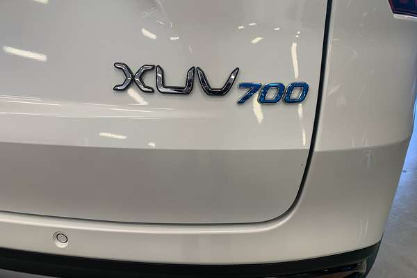 2025 Mahindra XUV700 AX7L