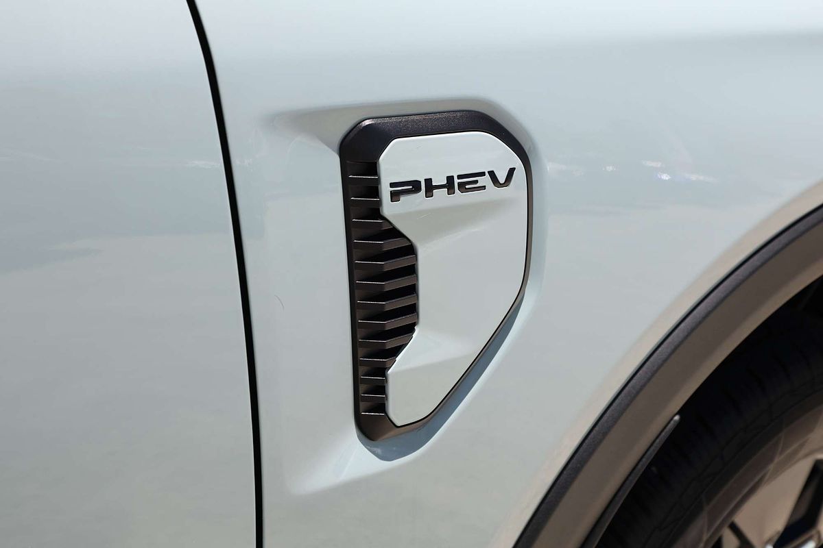 2025 Ford Ranger PHEV Stormtrak  4X4 2.3L