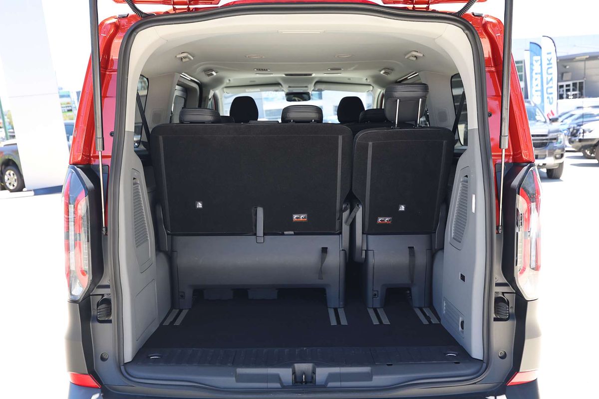 2024 Ford Tourneo Active AV SWB