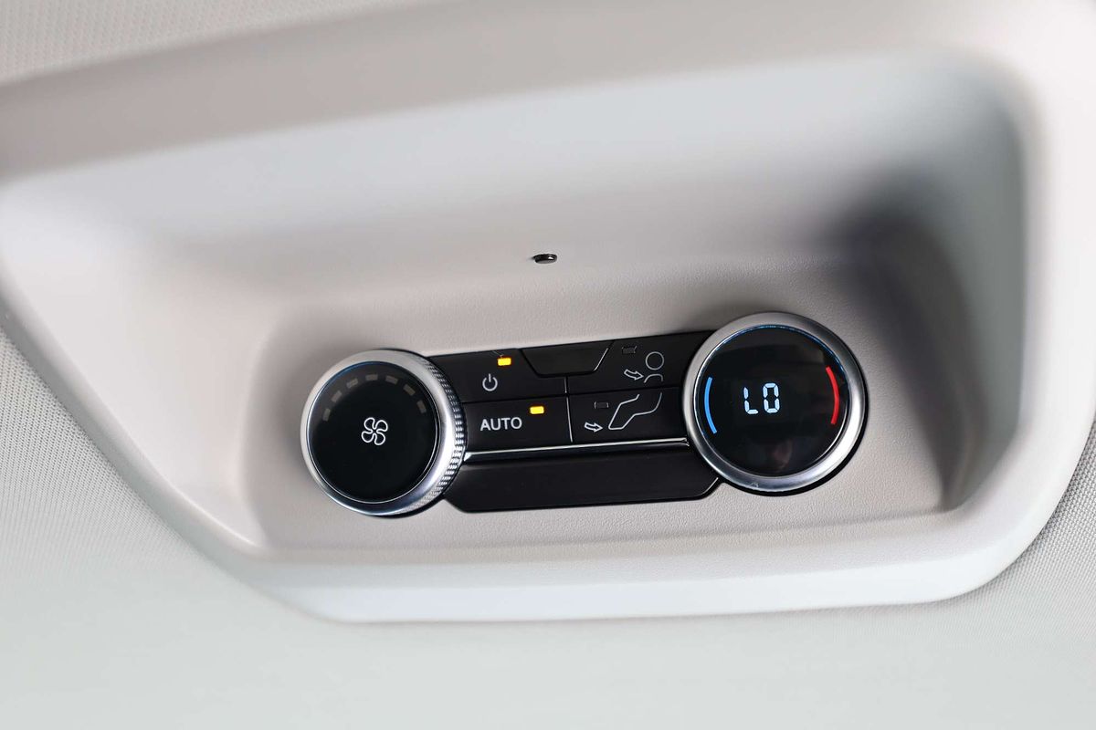 2024 Ford Tourneo Active AV SWB