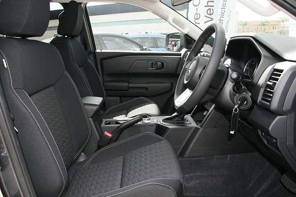 2025 Mitsubishi Triton GLX-R MV 4X4