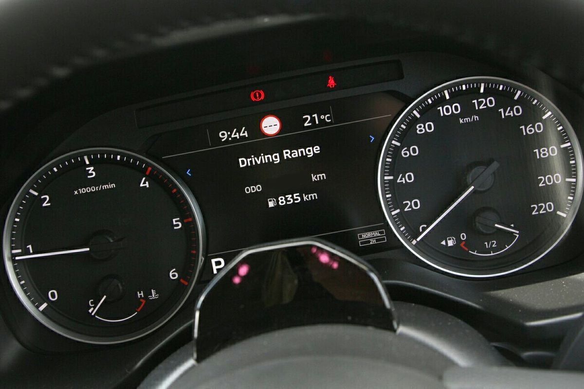 2025 Mitsubishi Triton GLX-R MV 4X4