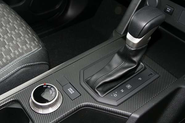 2025 Mitsubishi Triton GLX-R MV 4X4