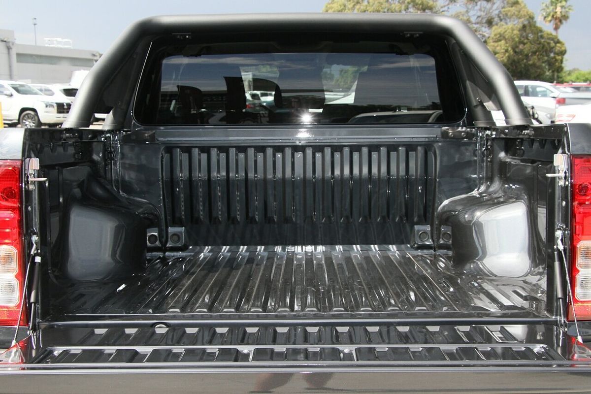 2025 Mitsubishi Triton GLX-R MV 4X4