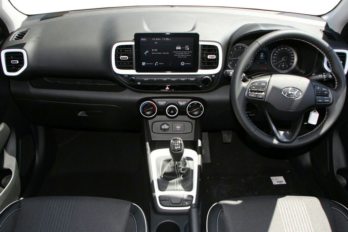 2025 Hyundai Venue Active QX.V5