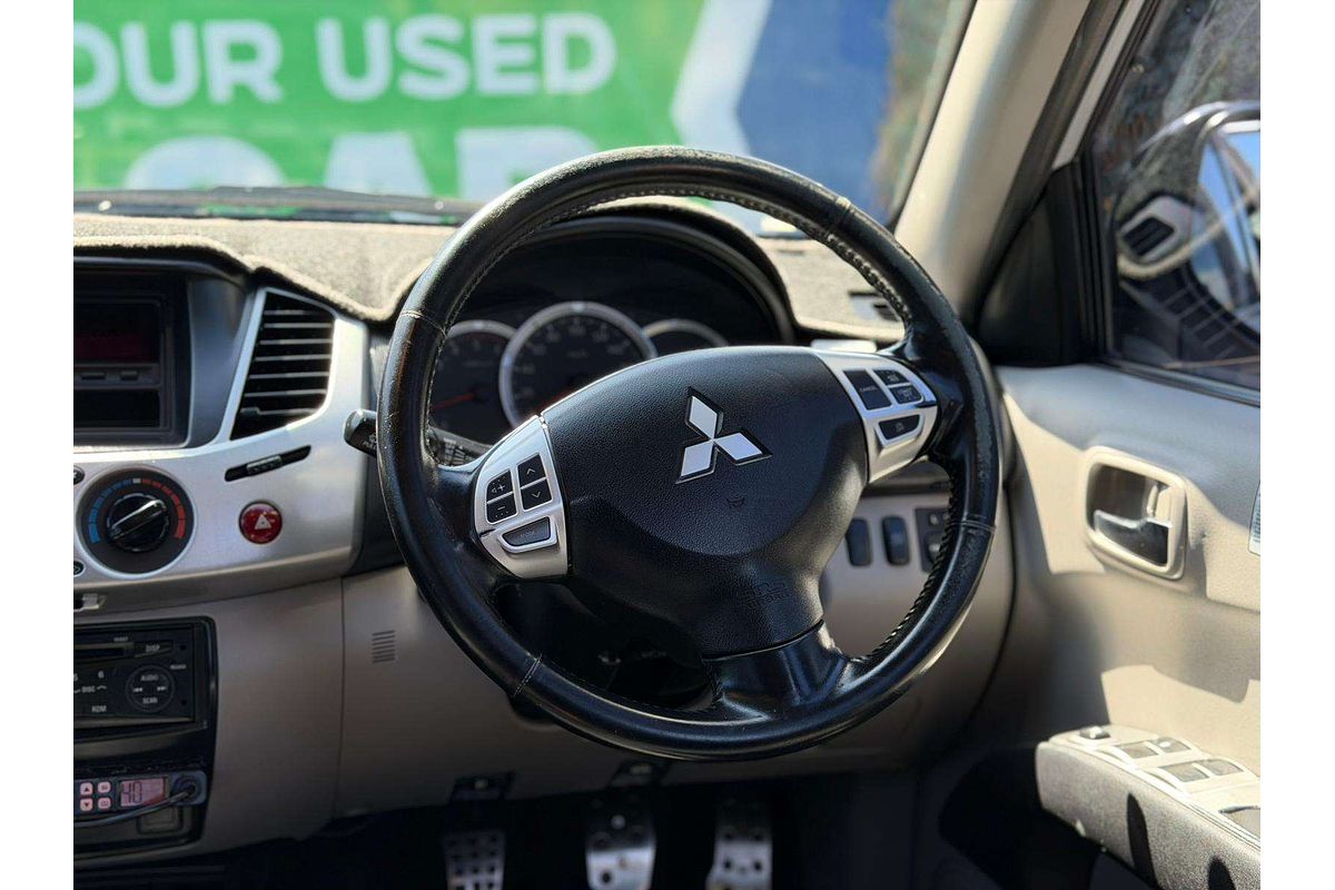 2009 Mitsubishi Triton GLX-R ML 4X4