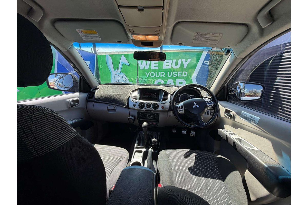 2009 Mitsubishi Triton GLX-R ML 4X4