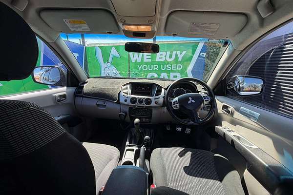 2009 Mitsubishi Triton GLX-R ML 4X4