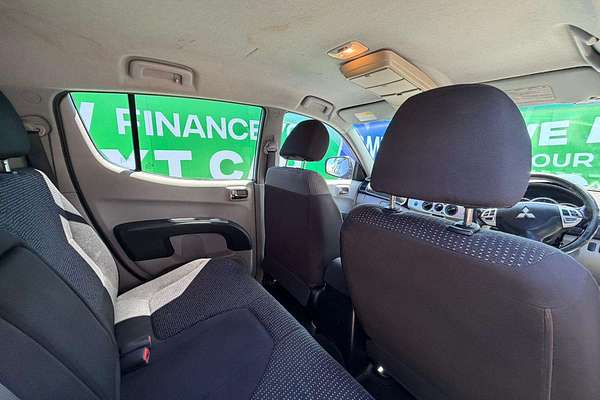 2009 Mitsubishi Triton GLX-R ML 4X4