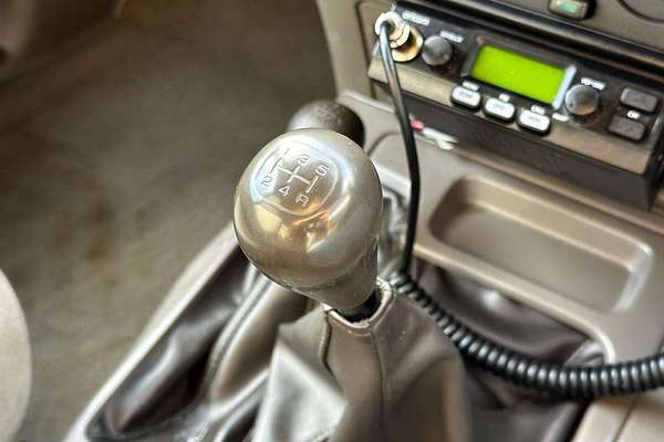 2002 Nissan Patrol ST GU III