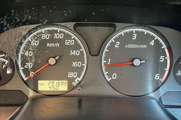 2002 Nissan Patrol ST GU III