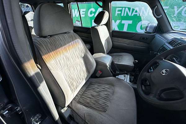 2002 Nissan Patrol ST GU III