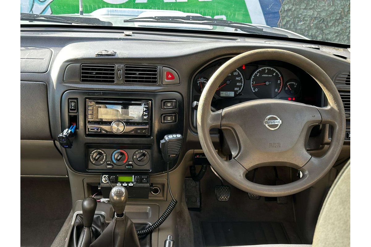 2002 Nissan Patrol ST GU III
