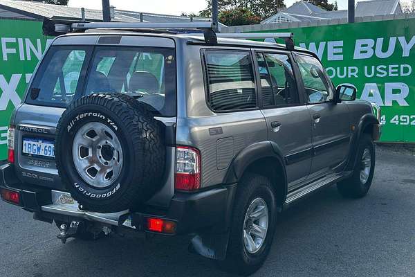 2002 Nissan Patrol ST GU III