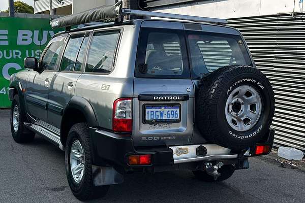 2002 Nissan Patrol ST GU III