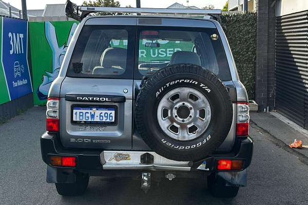 2002 Nissan Patrol ST GU III