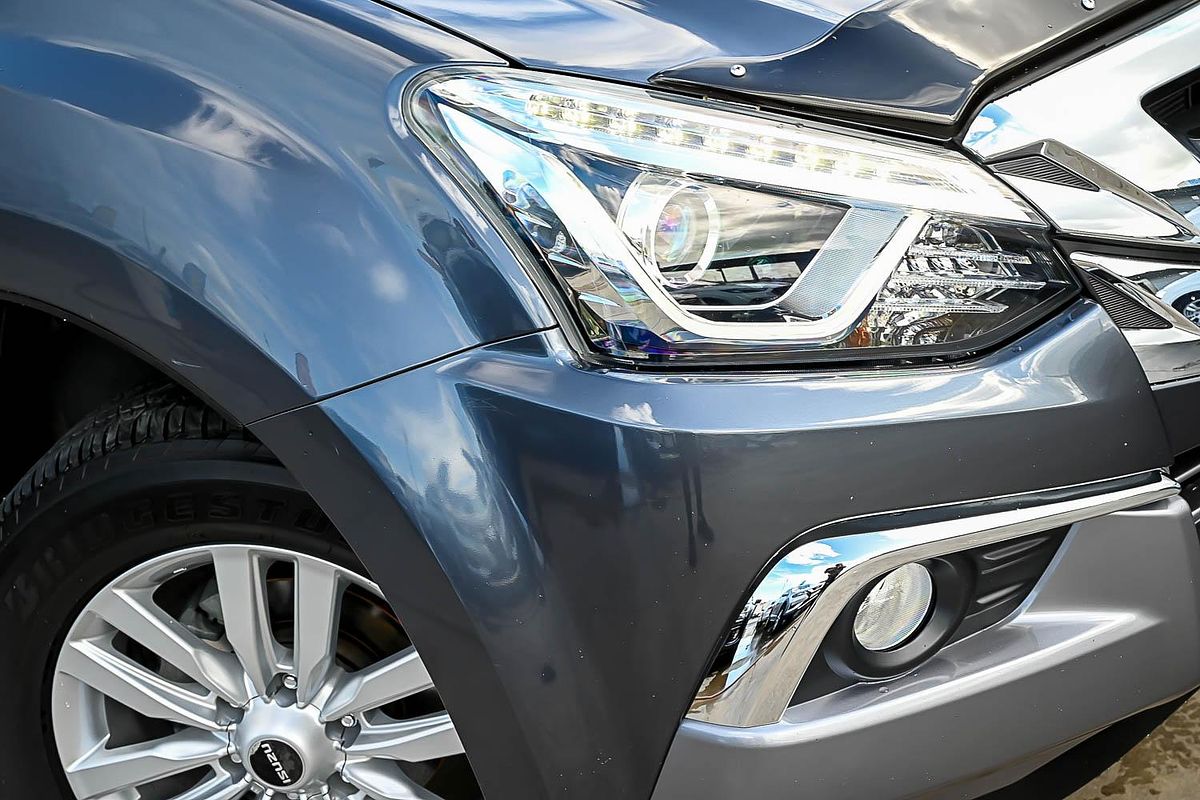 2018 Isuzu MU-X LS-T