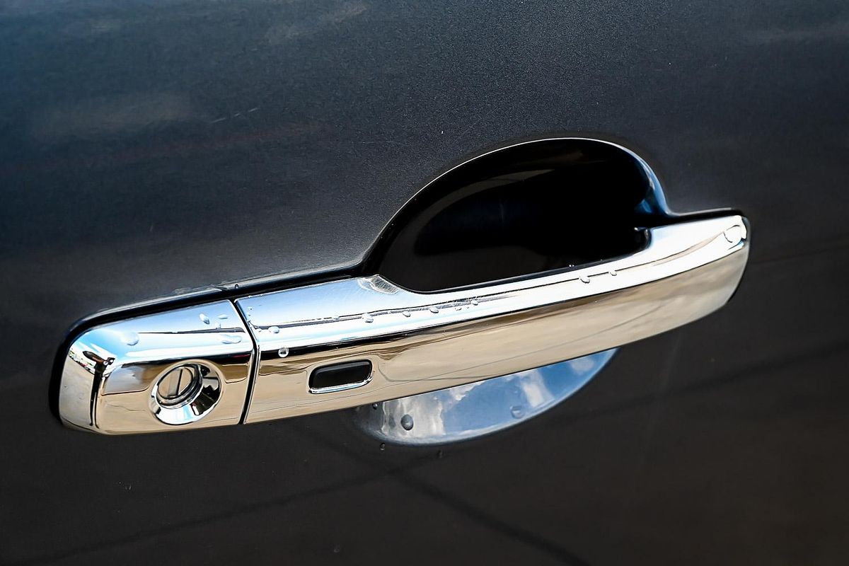 2018 Isuzu MU-X LS-T