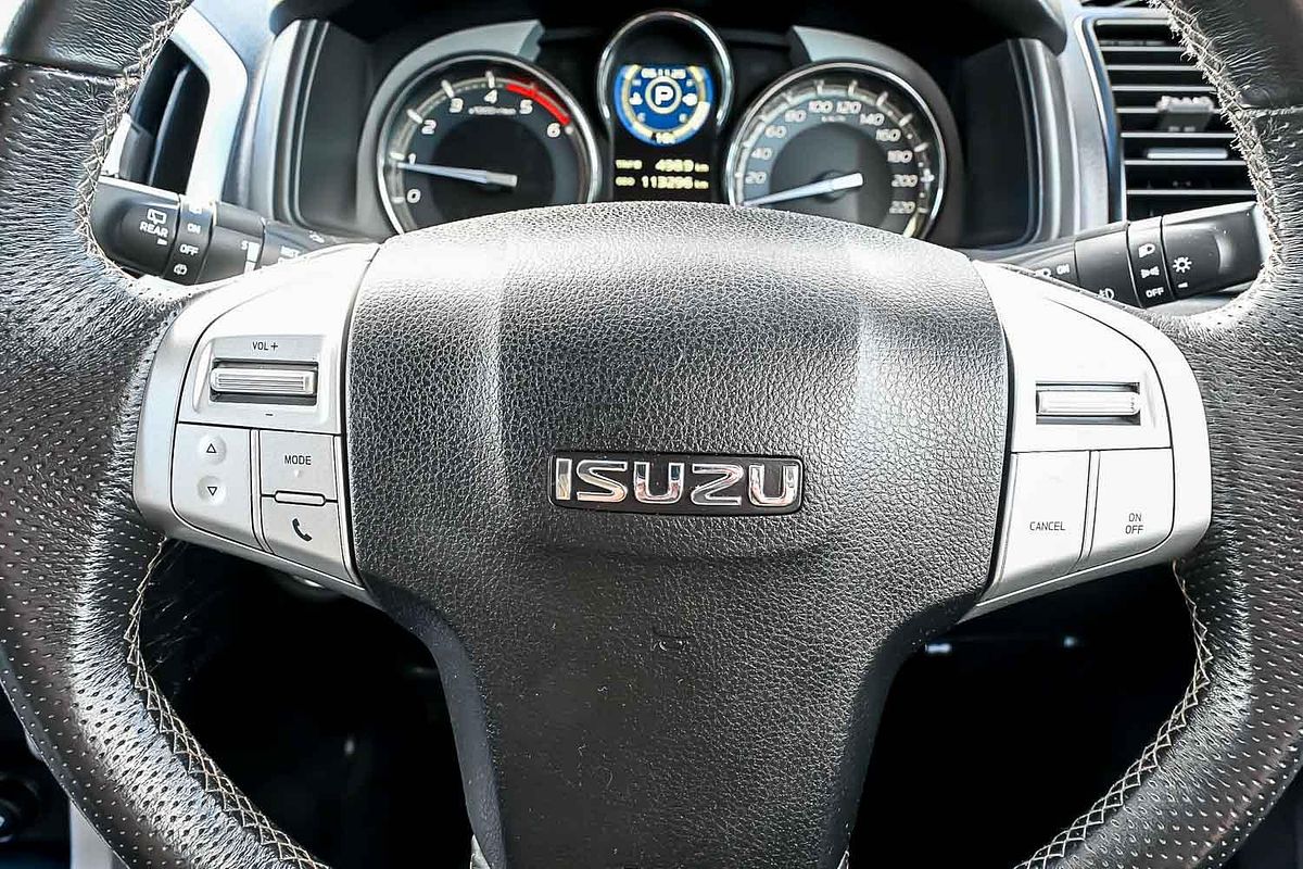 2018 Isuzu MU-X LS-T