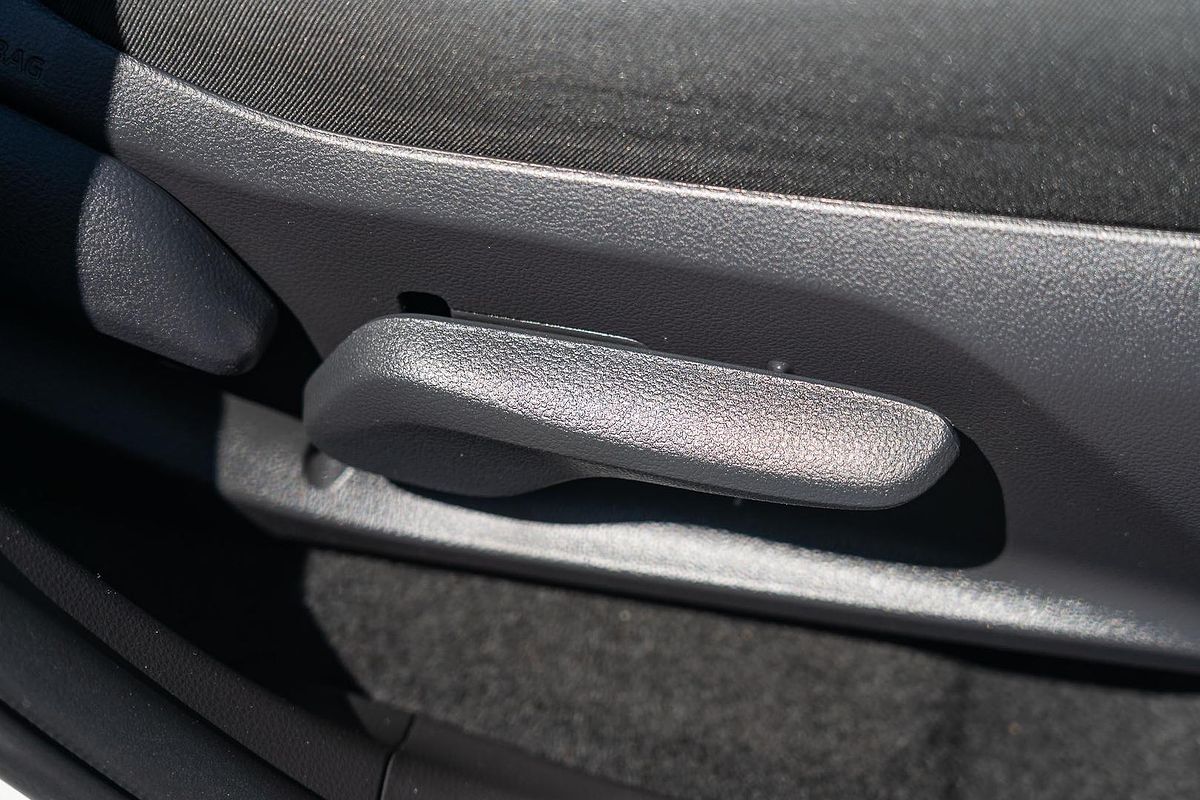 2023 Toyota RAV4 GXL AXAH52R