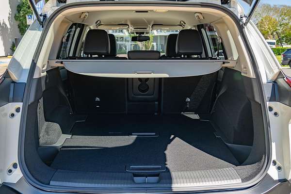 2024 Nissan X-TRAIL ST-L T33