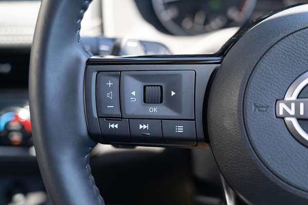 2024 Nissan X-TRAIL ST-L T33