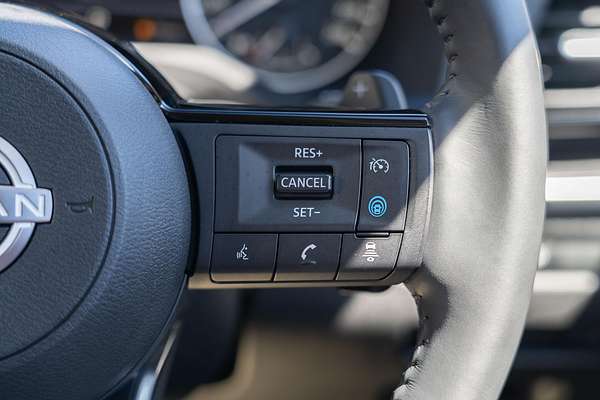 2024 Nissan X-TRAIL ST-L T33