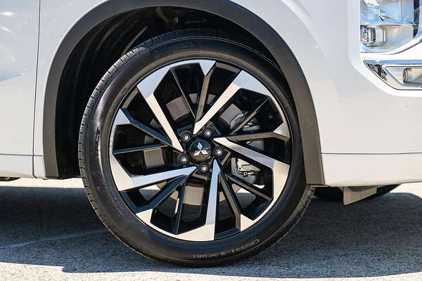 2021 Mitsubishi Outlander Exceed Tourer ZM