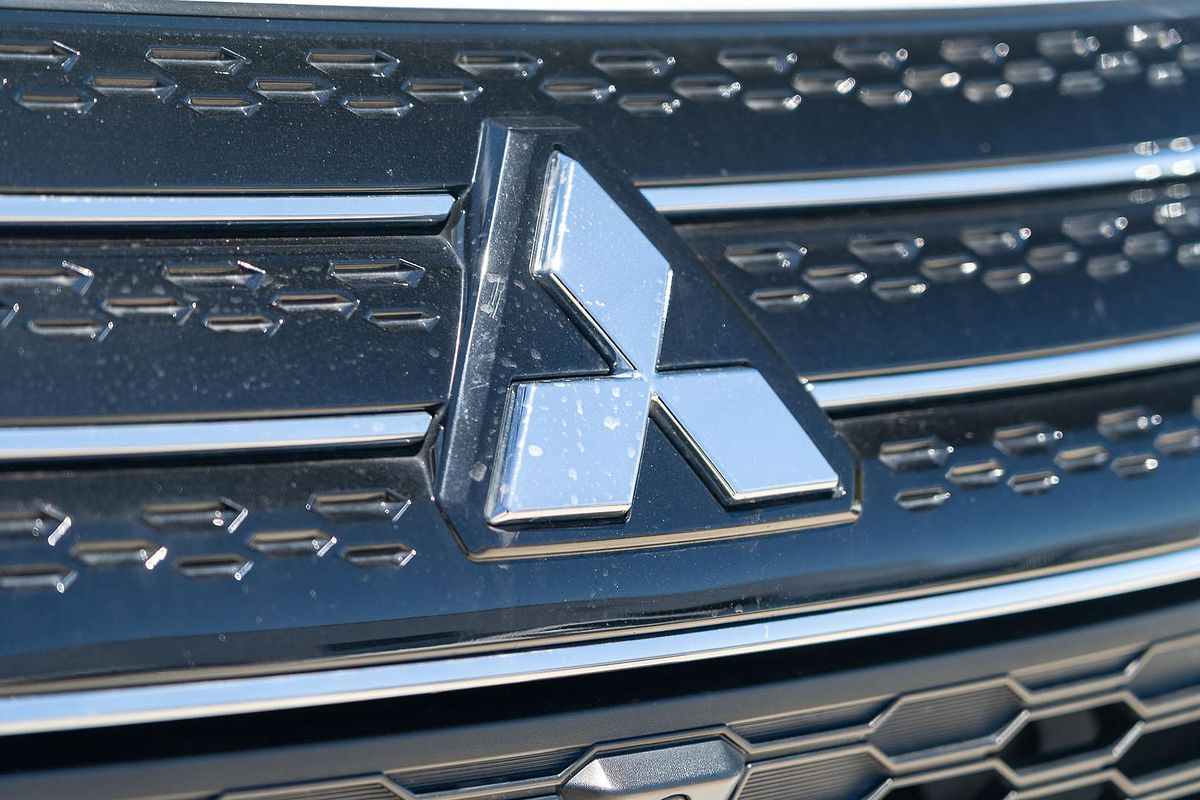 2021 Mitsubishi Outlander Exceed Tourer ZM