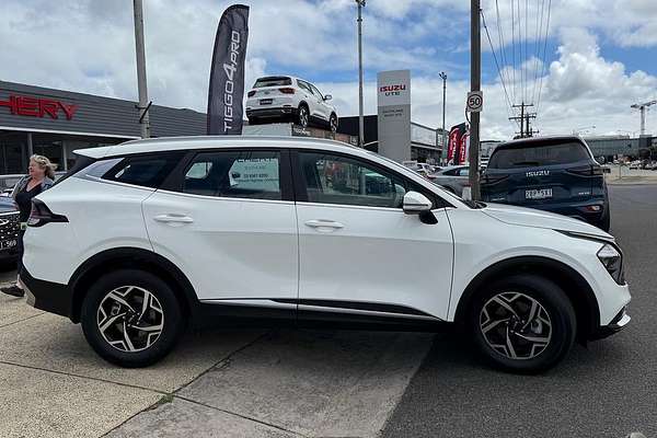 2024 Kia Sportage S NQ5