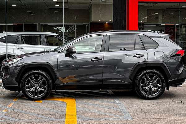 2022 Toyota RAV4 Edge