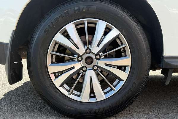 2019 Nissan Pathfinder ST R52 Series III