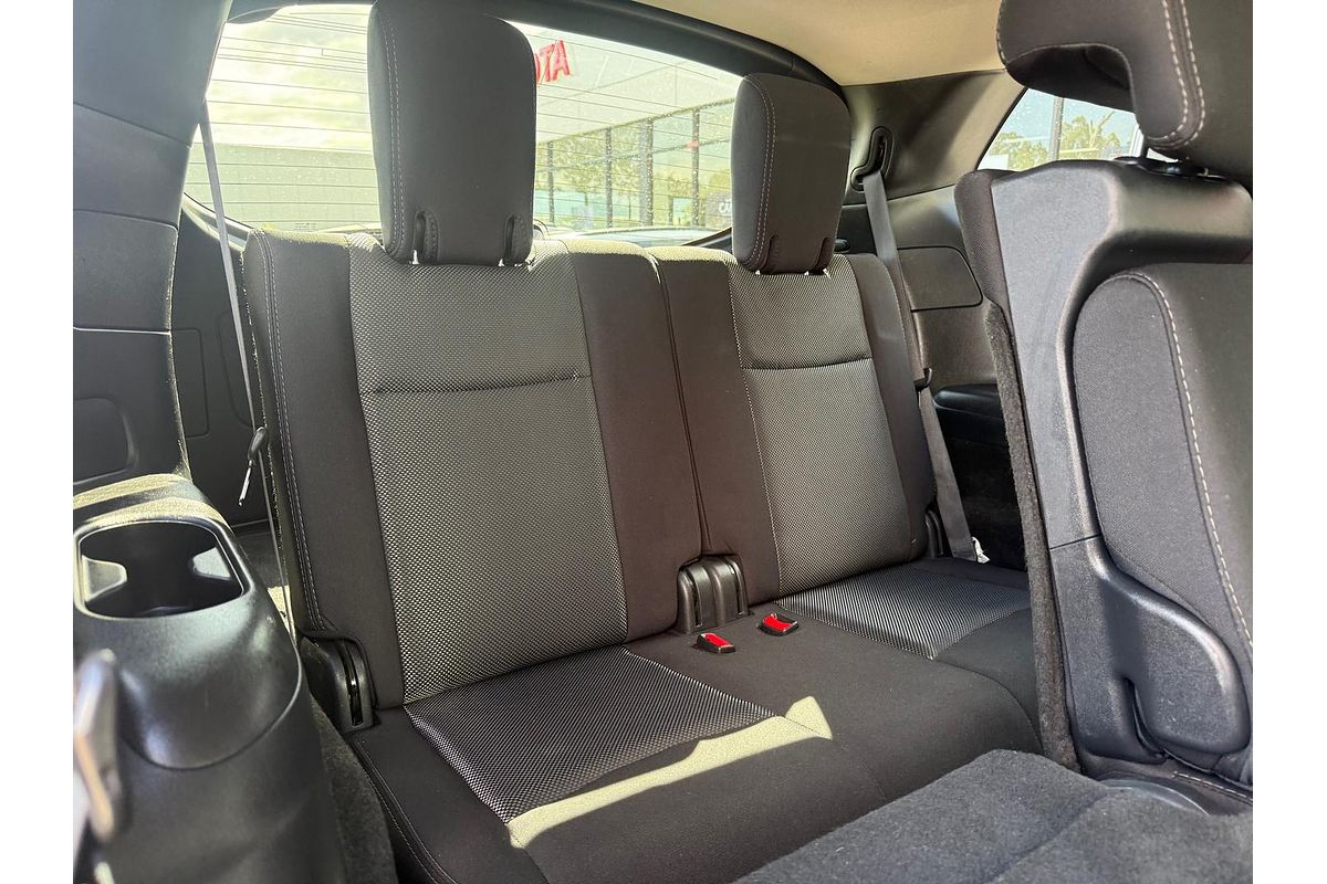 2019 Nissan Pathfinder ST R52 Series III