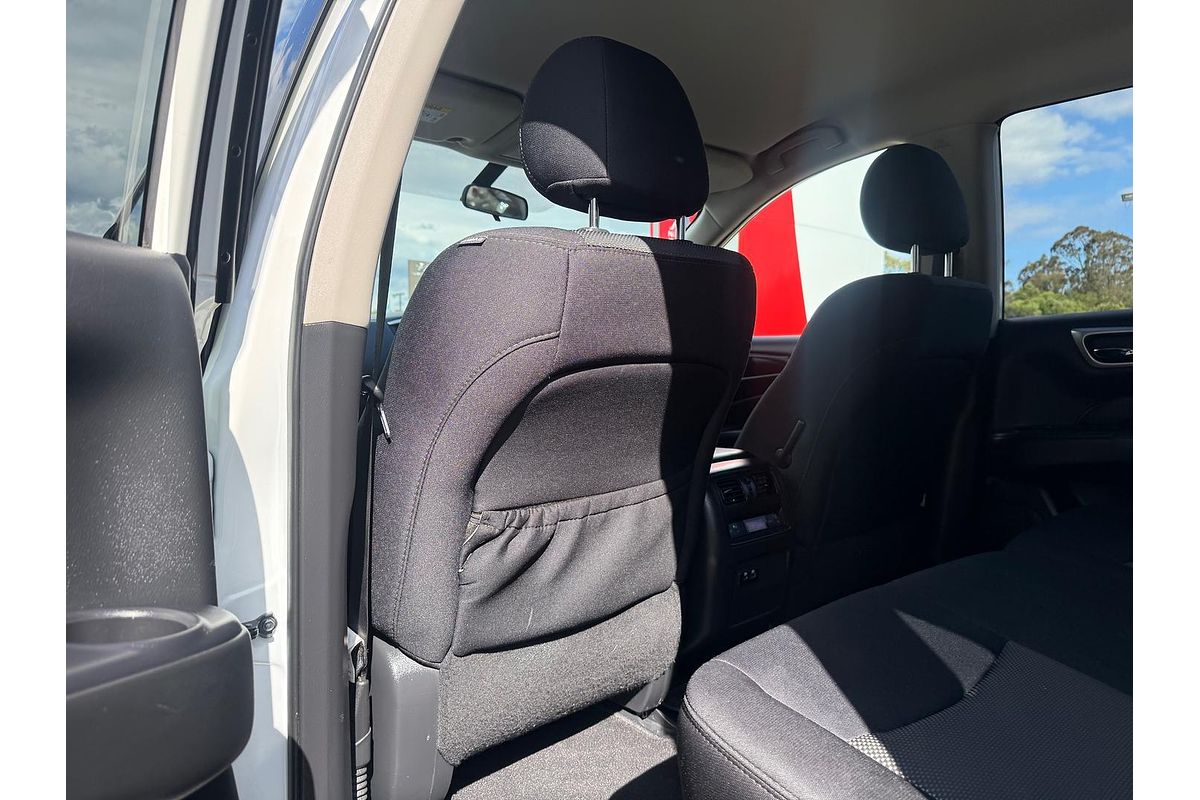 2019 Nissan Pathfinder ST R52 Series III