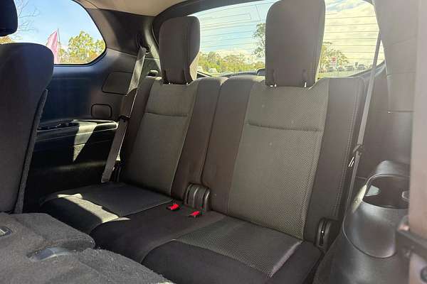 2019 Nissan Pathfinder ST R52 Series III