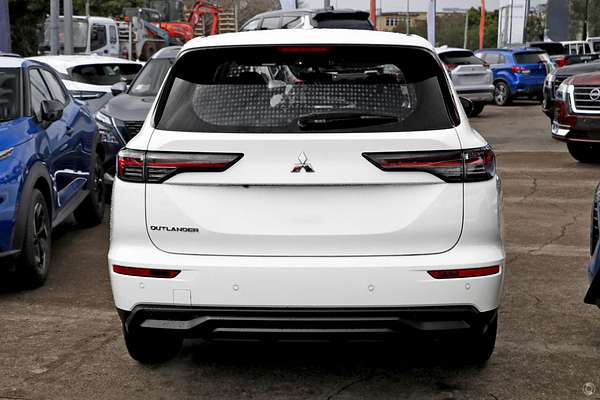 2025 Mitsubishi Outlander ES ZM