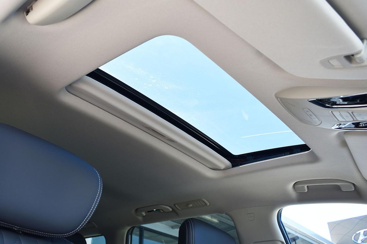 2025 LDV D90 Executive SV9A