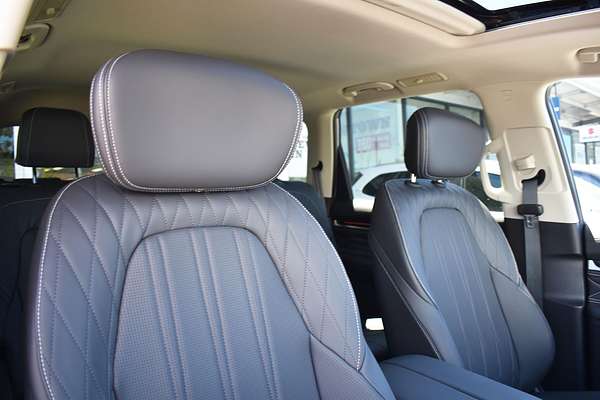 2025 LDV D90 Executive SV9A