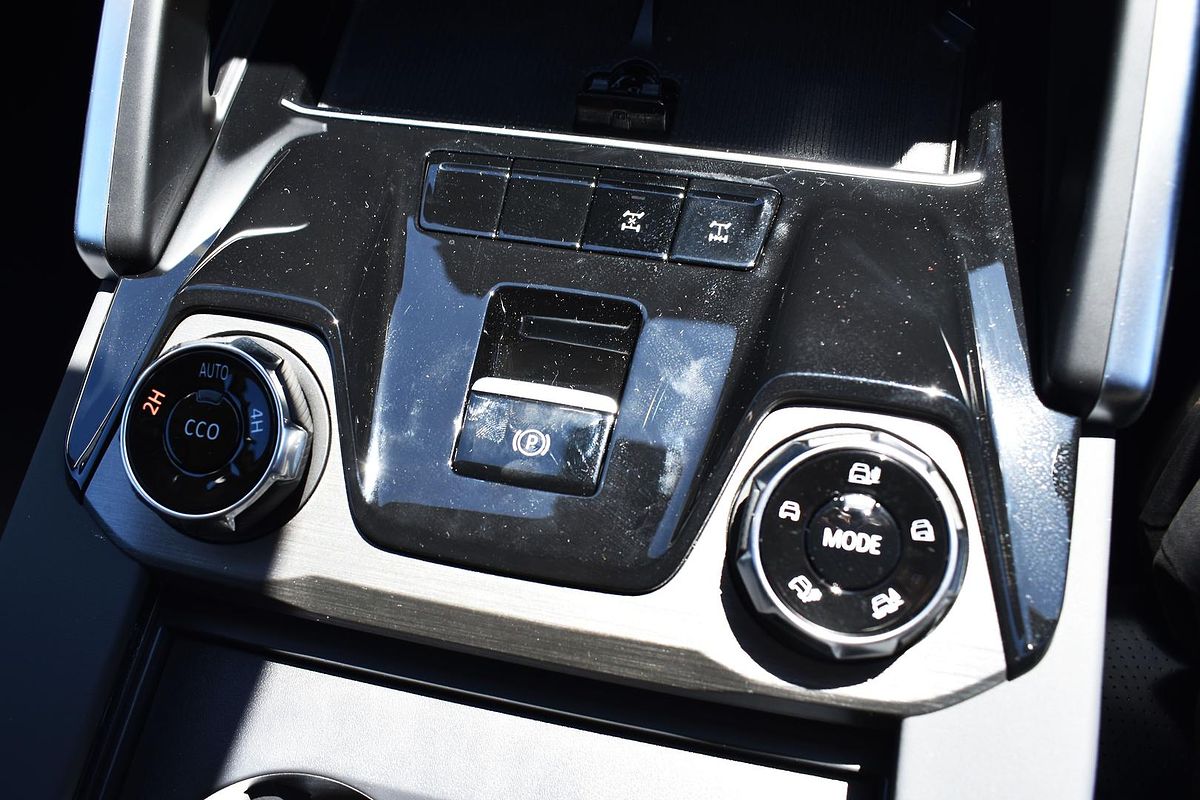 2025 LDV D90 Executive SV9A