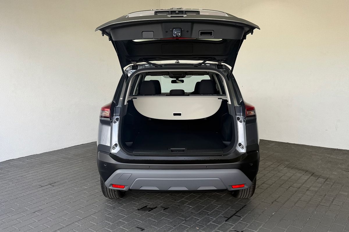 2025 Nissan X-TRAIL ST T33