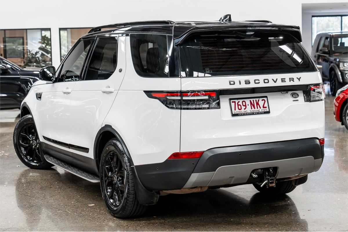 2019 Land Rover Discovery SD6 SE Series 5