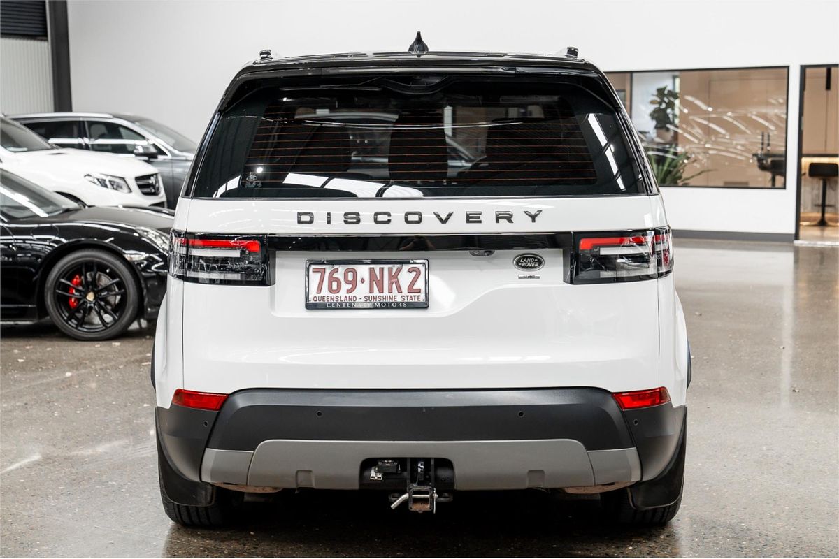 2019 Land Rover Discovery SD6 SE Series 5