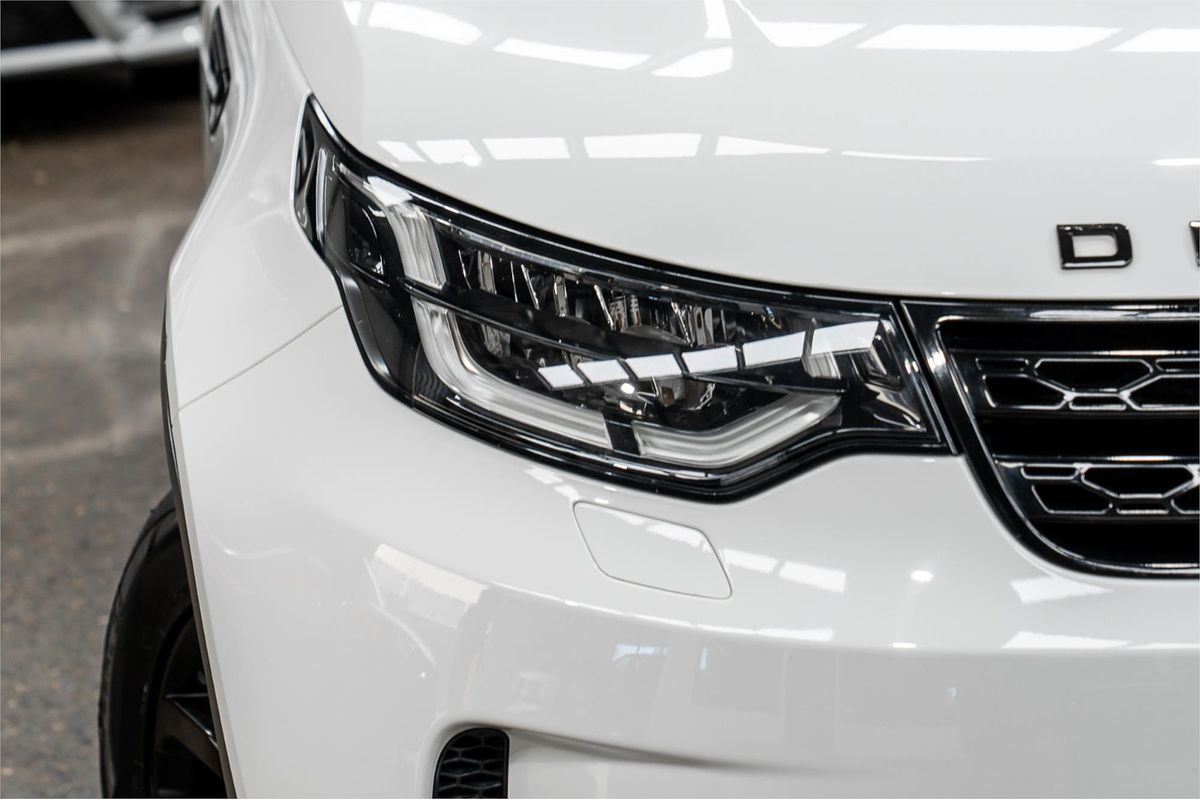 2019 Land Rover Discovery SD6 SE Series 5